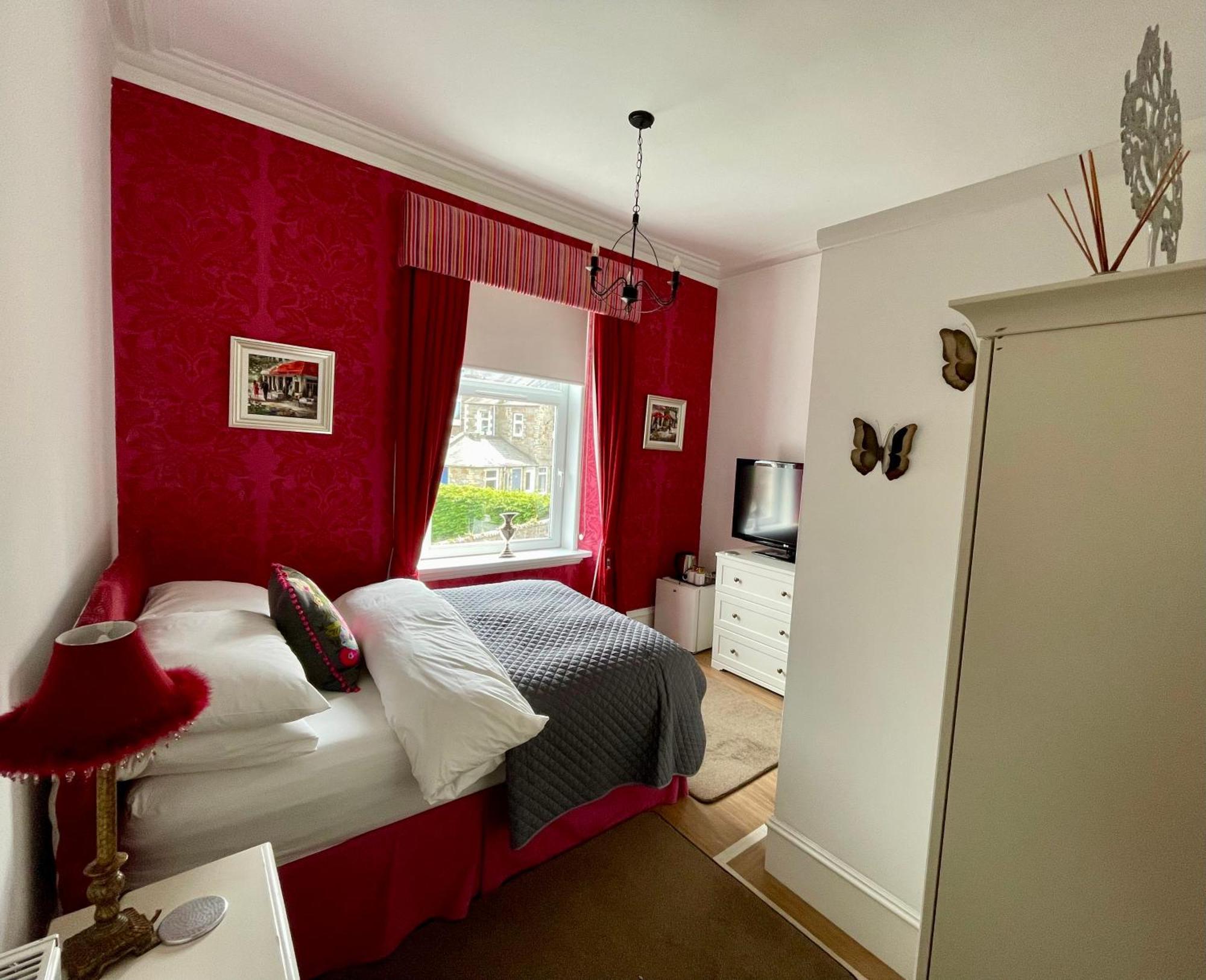 Hannahs Guesthouse Абърдийн Екстериор снимка