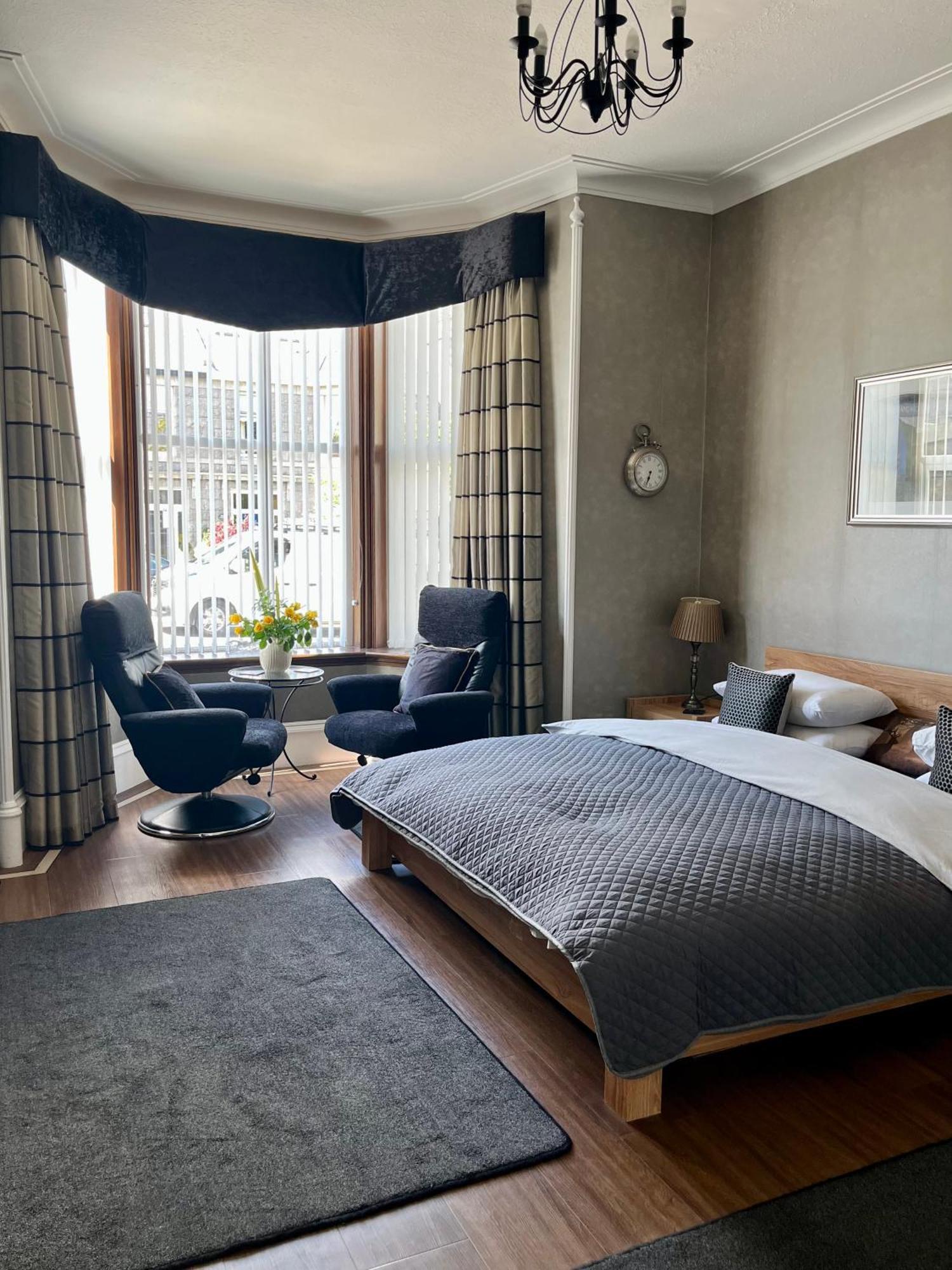 Hannahs Guesthouse Абърдийн Екстериор снимка